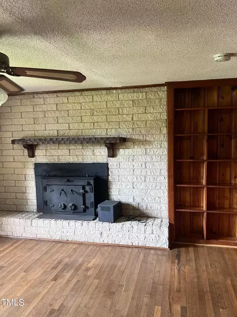 Living - 3226 Bunnlevel Erwin Rd, Erwin, NC 28339 photo 2 of 5