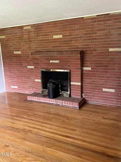 Living - 3226 Bunnlevel Erwin Rd, Erwin, NC 28339 photo 5 of 5