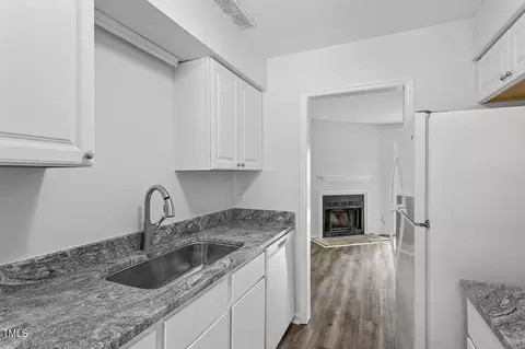 5375 Wayne St, Raleigh, NC 27606 photo 8