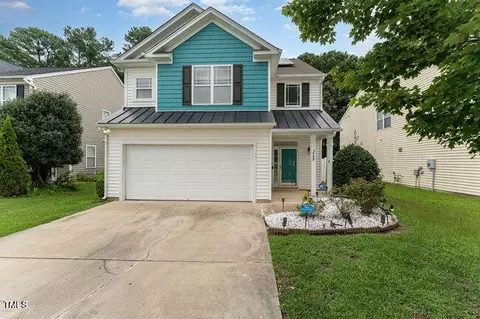 3529 Sunbright Ln, Raleigh, NC 27610