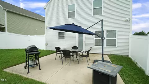517 Hidden Den Path, Wendell, NC 27591 photo 5