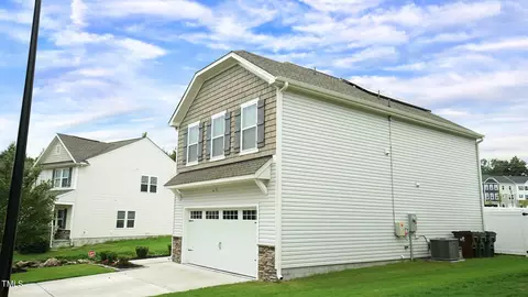 517 Hidden Den Path, Wendell, NC 27591 photo 3