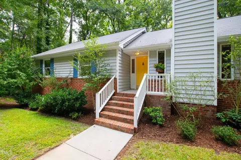 4914 Connell Dr, Raleigh, NC 27612