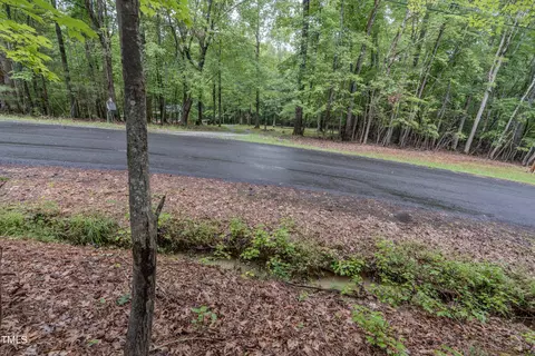 7001 Windover Dr, Durham, NC 27712 photo 6