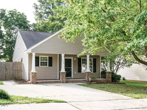 216 Highgate Cir, Wake Forest, NC 27587