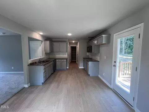 321 Constellation Ct, Benson, NC 27504 photo 8