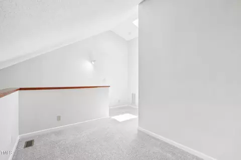 902 Gatehouse Ln, Durham, NC 27707 photo 15