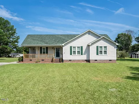 597 Thorne Rd, Selma, NC 27576