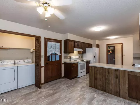 204 Bainbridge Cir, Garner, NC 27529 photo 7