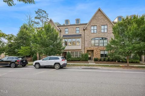 1606 Bowery Dr, Raleigh, NC 27607