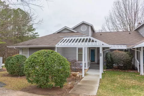 101 Elmwood Cir, Chapel Hill, NC 27514