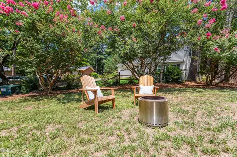 Exterior - 1101 Paddock Dr, Raleigh, NC 27609 photo 5 of 10