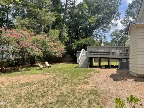 Exterior - 1101 Paddock Dr, Raleigh, NC 27609 photo 8 of 10
