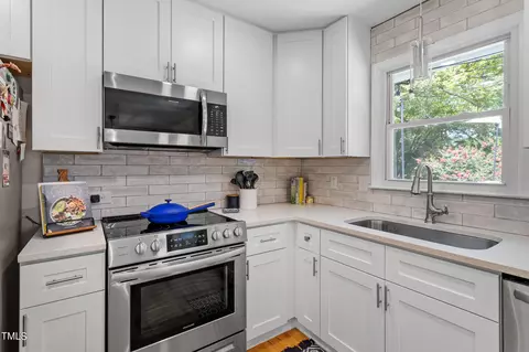 Kitchen - 1101 Paddock Dr, Raleigh, NC 27609 photo 3 of 4