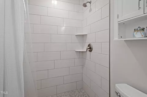Bath - 1101 Paddock Dr, Raleigh, NC 27609 photo 3 of 4