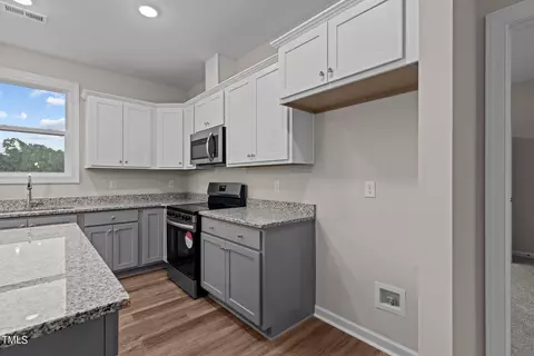 Kitchen - 180 Brookhaven Dr, Spring Hope, NC 27882 photo 4 of 5