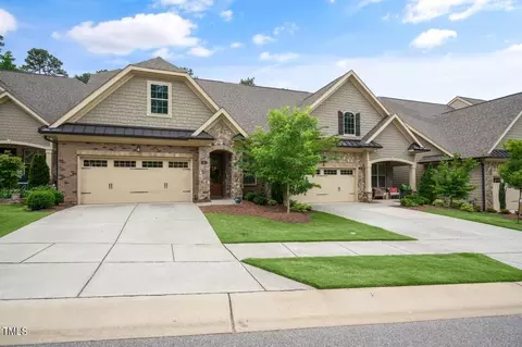 141 Glenpark Pl Pl, Cary, NC 27511