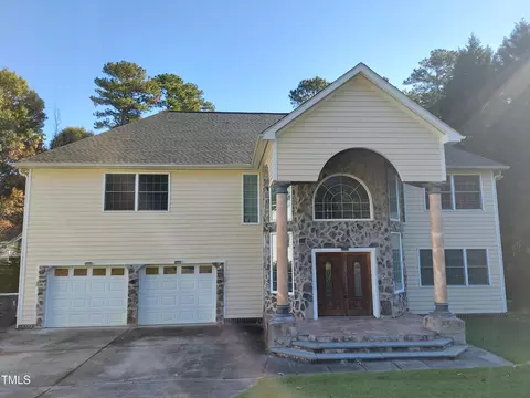 215 Wintergreen Drive Dr, Garner, NC 27529