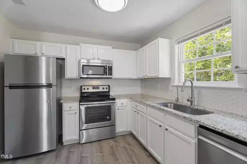 12232 N Exeter Way, Durham, NC 27703 photo 9