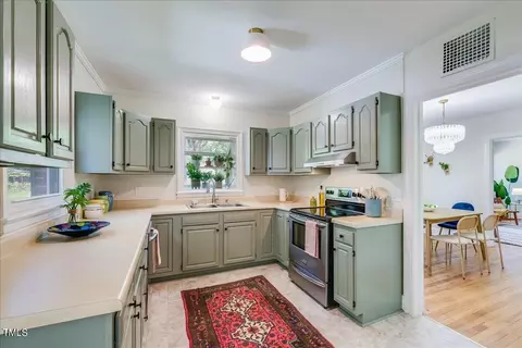 Kitchen - 4425 Ryan St, Durham, NC 27704 photo 2 of 4