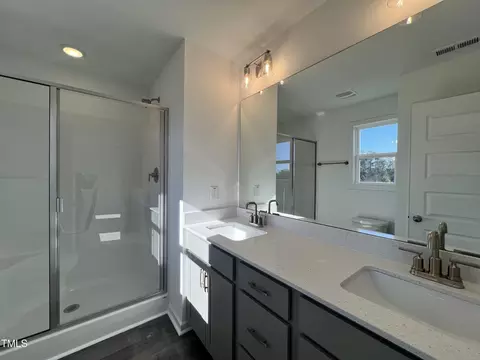 Bath - 175 W Saltgrass Ln, Smithfield, NC 27577 photo 1 of 2