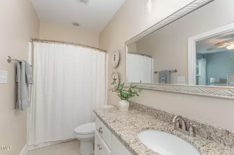 229 Robbins Rd, Durham, NC 27703 photo 17