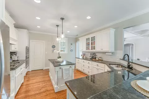 229 Robbins Rd, Durham, NC 27703 photo 7
