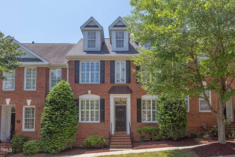 107 Nolen Ln, Chapel Hill, NC 27516