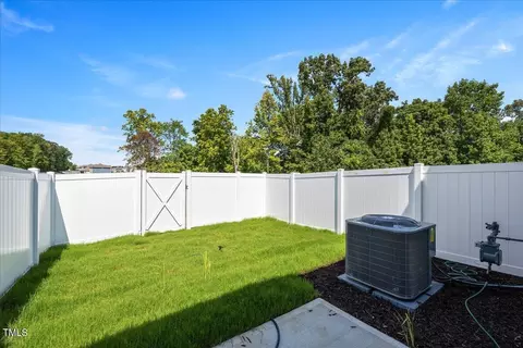 814 Rolling Flds Dr, Graham, NC 27253 photo 25