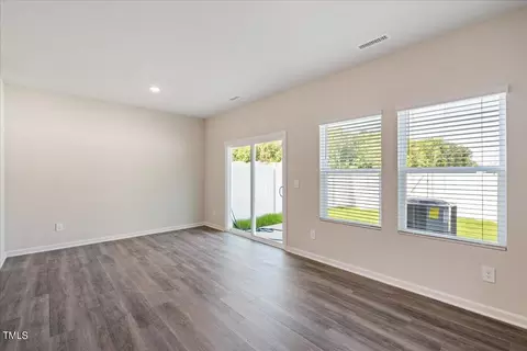 814 Rolling Flds Dr, Graham, NC 27253 photo 13