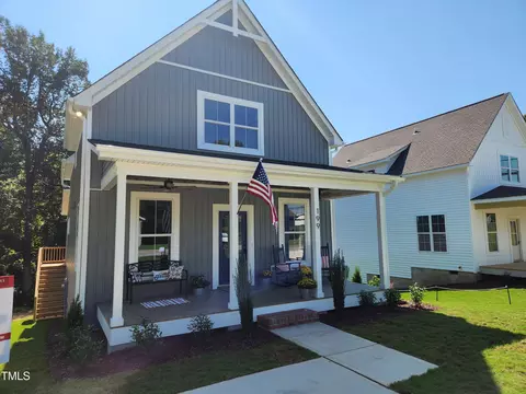 199 N Smith St, Clayton, NC 27520