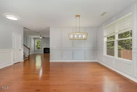 413 Glenview Ln, Durham, NC 27703 photo 8
