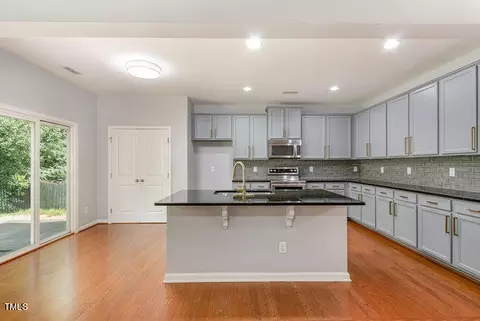 413 Glenview Ln, Durham, NC 27703 photo 13