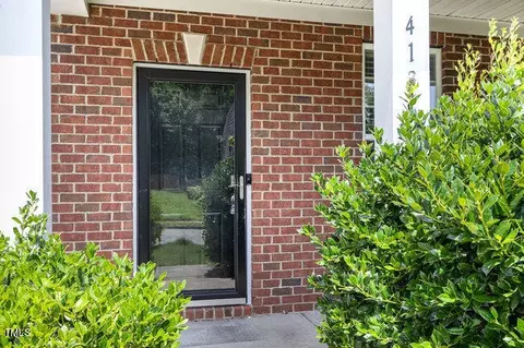 413 Glenview Ln, Durham, NC 27703 photo 3