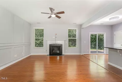 413 Glenview Ln, Durham, NC 27703 photo 9