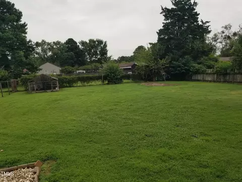 Exterior - 1805 Lipscomb Rd E, Wilson, NC 27893 photo 4 of 5