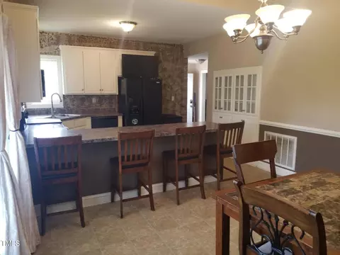 Dining - 1805 Lipscomb Rd E, Wilson, NC 27893 photo 2 of 4