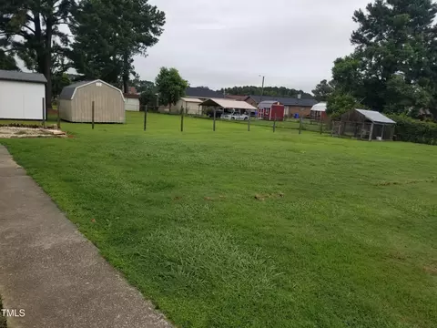 Exterior - 1805 Lipscomb Rd E, Wilson, NC 27893 photo 3 of 5