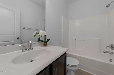Bath - 3014 September Dr, Durham, NC 27703 photo 5 of 5