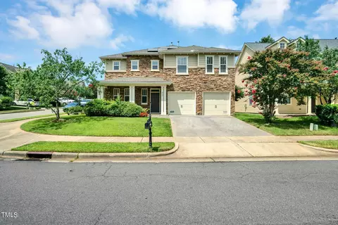 537 Front Ridge Dr, Cary, NC 27519