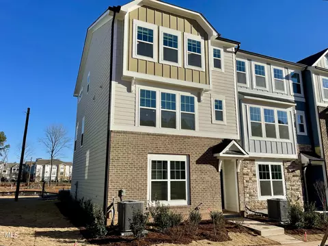 3014 Freewinds Way # 45, Cary, NC 27519