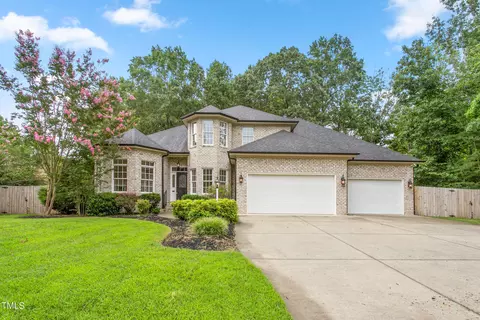 3328 Doral Ct, Burlington, NC 27215