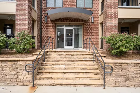 700 Finsbury St #202, Durham, NC 27703