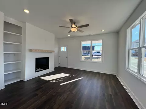 Living - 332 Longbow Dr, Middlesex, NC 27557 photo 2 of 3