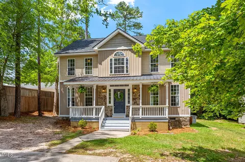 3113 Skycrest Dr, Raleigh, NC 27604