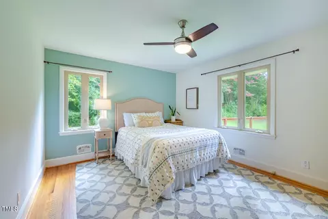 Bedroom - 4621 Erwin Rd, Durham, NC 27705 photo 1 of 2
