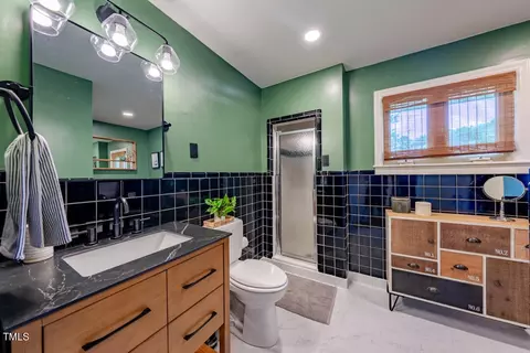 Bath - 4621 Erwin Rd, Durham, NC 27705 photo 1 of 3
