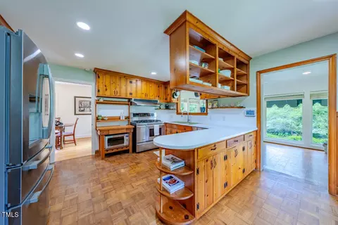 Kitchen - 4621 Erwin Rd, Durham, NC 27705 photo 1 of 4