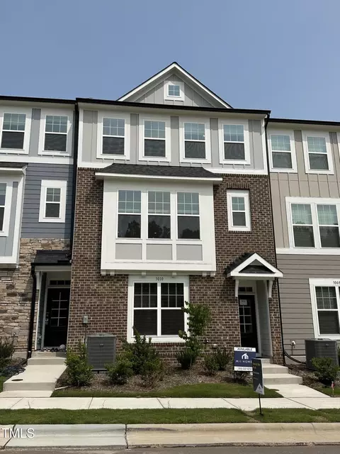 3010 Freewinds Way # 43, Cary, NC 27519