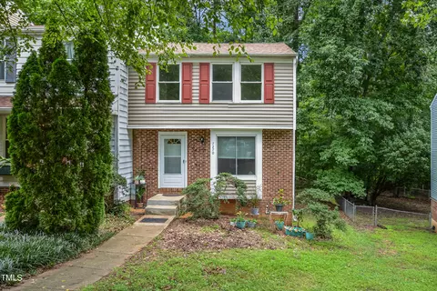 7270 Shellburne Dr, Raleigh, NC 27612